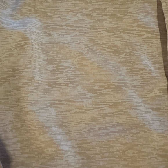 Van Heusen button down shirt. Size L (14-16) - Picture 2 of 3